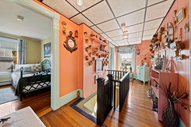19 Hayward Ave, Brockton, MA 02301