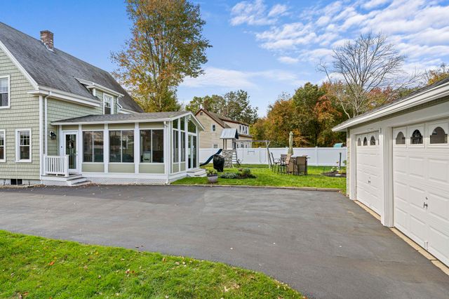 19 Hayward Ave, Brockton, MA 02301