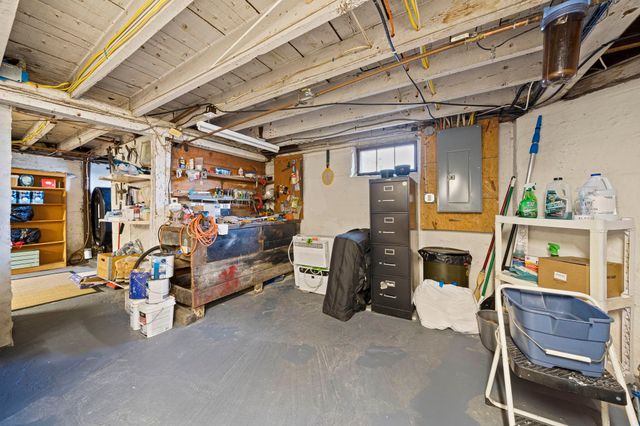 19 Hayward Ave, Brockton, MA 02301