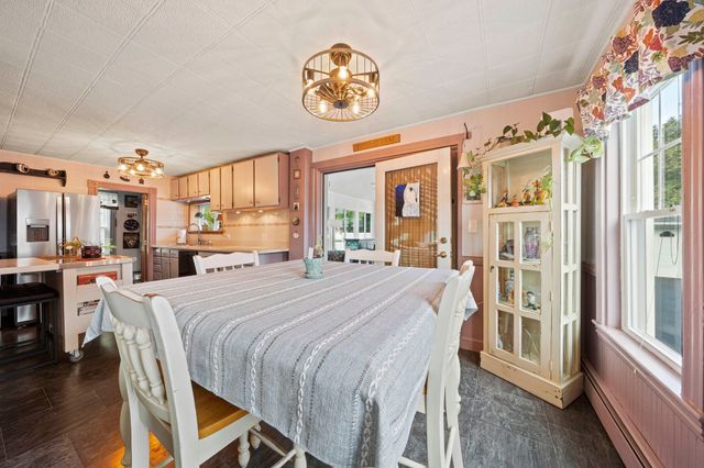 19 Hayward Ave, Brockton, MA 02301