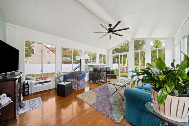 19 Hayward Ave, Brockton, MA 02301