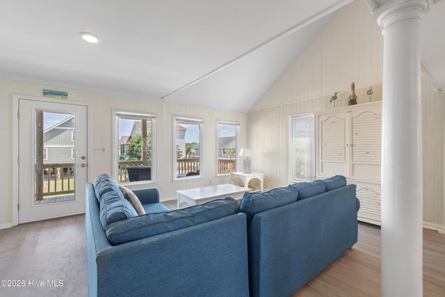 305 Sand Dune Lane, Supply, NC 28462