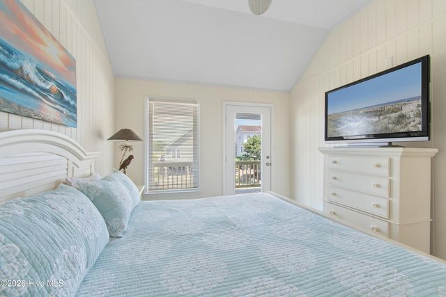 305 Sand Dune Lane, Supply, NC 28462