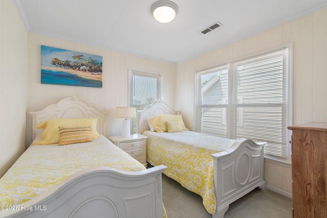 305 Sand Dune Lane, Supply, NC 28462