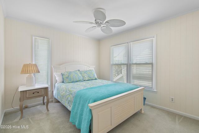 305 Sand Dune Lane, Supply, NC 28462