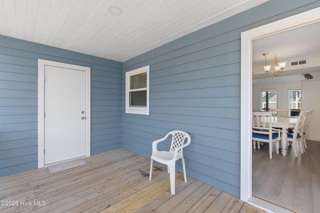 305 Sand Dune Lane, Supply, NC 28462