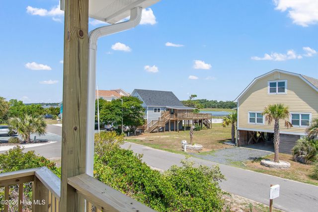 305 Sand Dune Lane, Supply, NC 28462