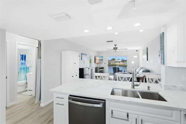 12538 SW KINGSWAY CIRCLE 605, Lake Suzy, FL 34269