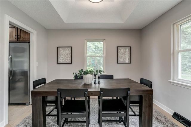 6906 Brownridge Drive, Shawnee, KS 66218