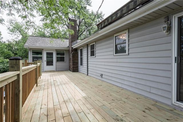 6906 Brownridge Drive, Shawnee, KS 66218