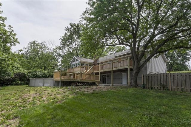 6906 Brownridge Drive, Shawnee, KS 66218