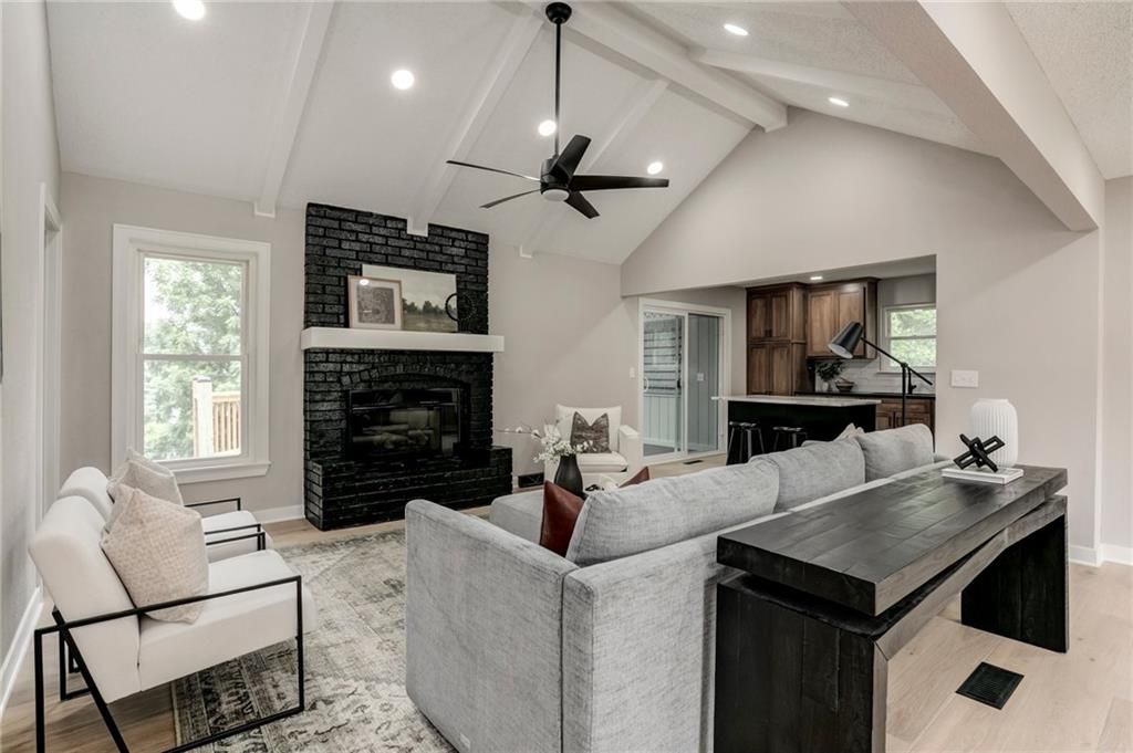 6906 Brownridge Drive, Shawnee, KS 66218