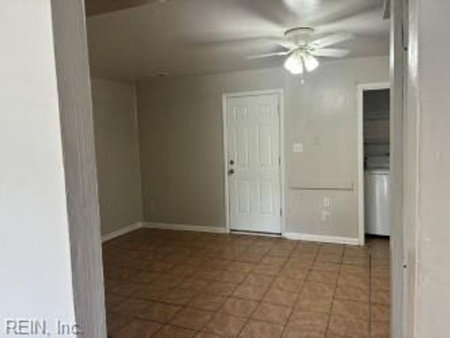 3860 Schooner TRL, Chesapeake, VA 23323