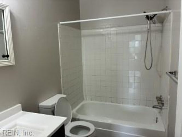 3860 Schooner TRL, Chesapeake, VA 23323