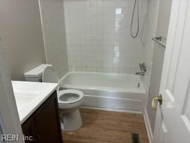 3860 Schooner TRL, Chesapeake, VA 23323