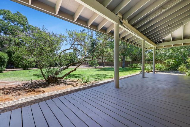 4550 N College Avenue, Fresno, CA 93704
