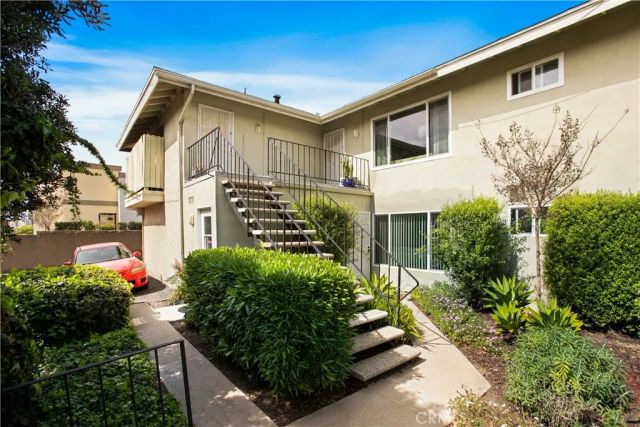 17021 Pinehurst, Huntington Beach, CA 92647