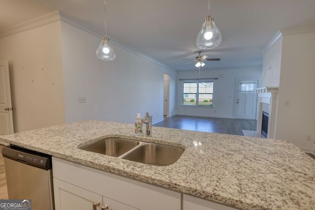 2929 Rambler Drive, Loganville, GA 30052