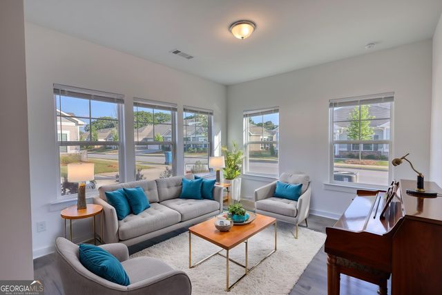 2929 Rambler Drive, Loganville, GA 30052