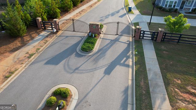 2929 Rambler Drive, Loganville, GA 30052