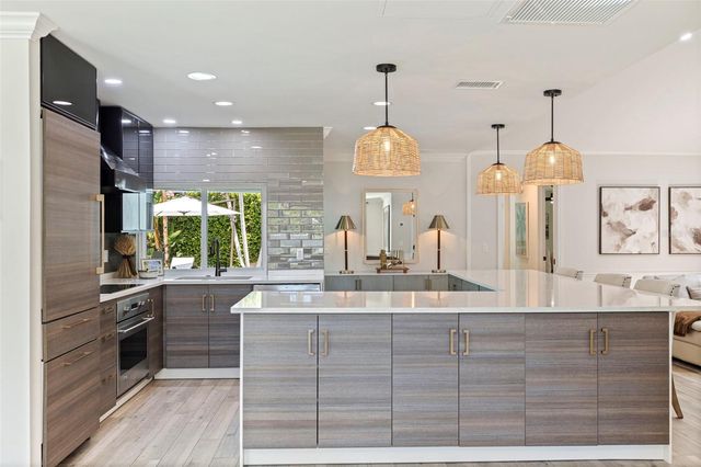 7108 PELICAN ISLAND DRIVE, Tampa, FL 33634