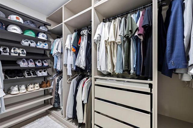 7108 PELICAN ISLAND DRIVE, Tampa, FL 33634