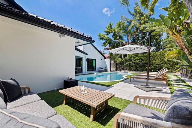 7108 PELICAN ISLAND DRIVE, Tampa, FL 33634