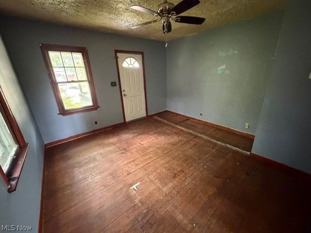 950 Silvercrest Avenue, Akron, OH 44314
