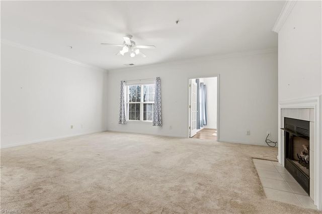 6941 Hanesbrook Circle 204, Clemmons, NC 27012