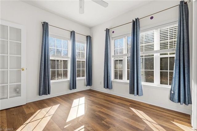 6941 Hanesbrook Circle 204, Clemmons, NC 27012