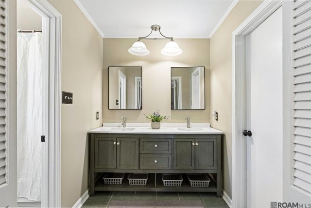 13717 Cedar Ridge Ave, Baton Rouge, LA 70817