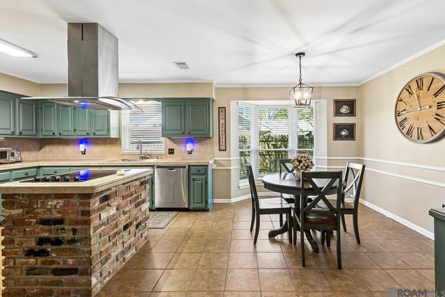 13717 Cedar Ridge Ave, Baton Rouge, LA 70817