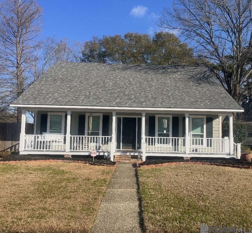 13717 Cedar Ridge Ave, Baton Rouge, LA 70817