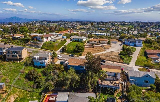 5234 Roswell, San Diego, CA 92114