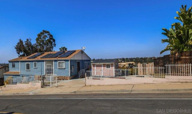 5234 Roswell, San Diego, CA 92114