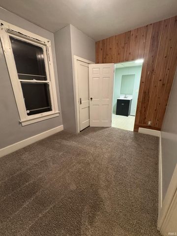 1820 E illinois Street, Evansville, IN 47711