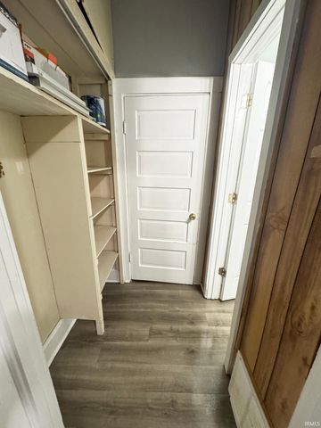 1820 E illinois Street, Evansville, IN 47711