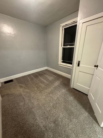 1820 E illinois Street, Evansville, IN 47711