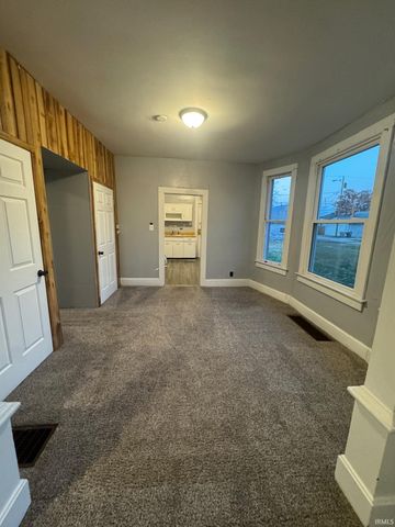 1820 E illinois Street, Evansville, IN 47711