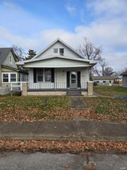 1820 E illinois Street, Evansville, IN 47711