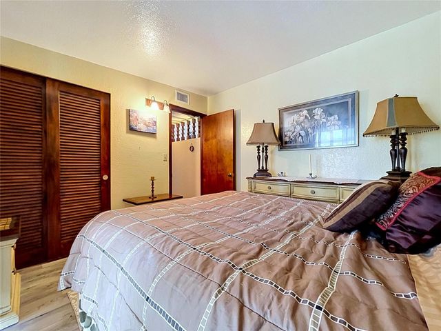 9420 56TH STREET N, Pinellas Park, FL 33782