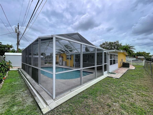 9420 56TH STREET N, Pinellas Park, FL 33782