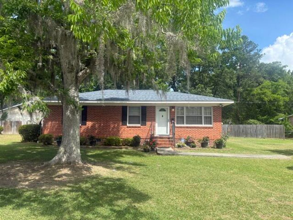 201 Clarine Drive, Goose Creek, SC 29445