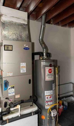 6680 NW 24th Pl, Sunrise, FL 33313