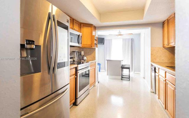 6680 NW 24th Pl, Sunrise, FL 33313