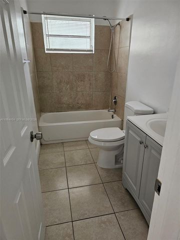 16851 NE 21st Ave 12, North Miami Beach, FL 33162