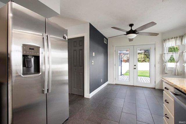 51414 Righter Lane, South Bend, IN 46628