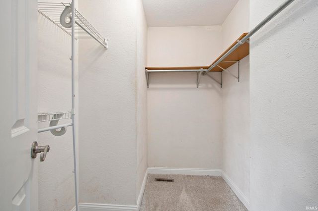 51414 Righter Lane, South Bend, IN 46628