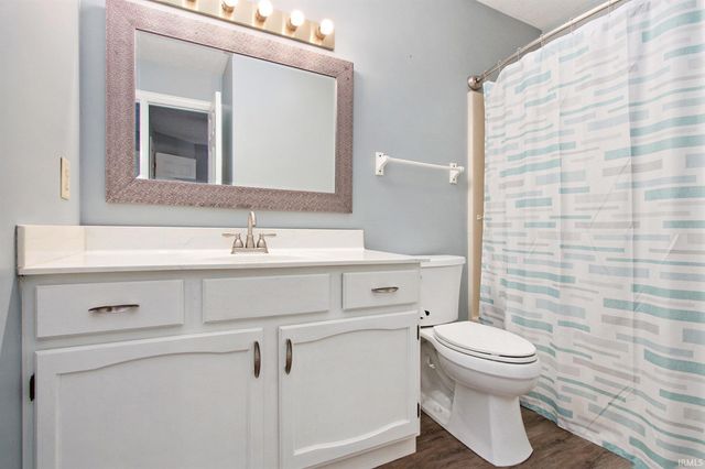 51414 Righter Lane, South Bend, IN 46628