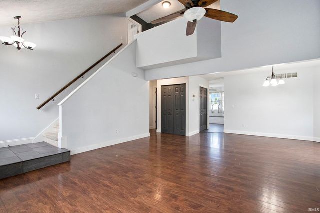 51414 Righter Lane, South Bend, IN 46628